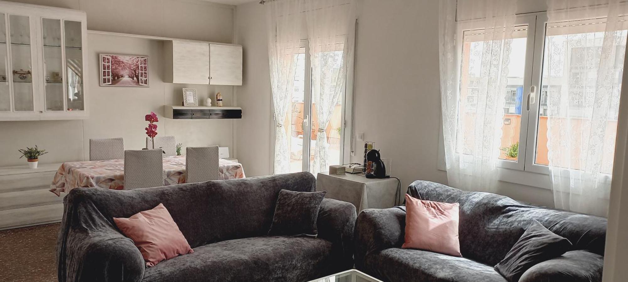 Cozy And Sunny Penthouse Fira Bcn Apartamento L'Hospitalet de Llobregat Exterior foto